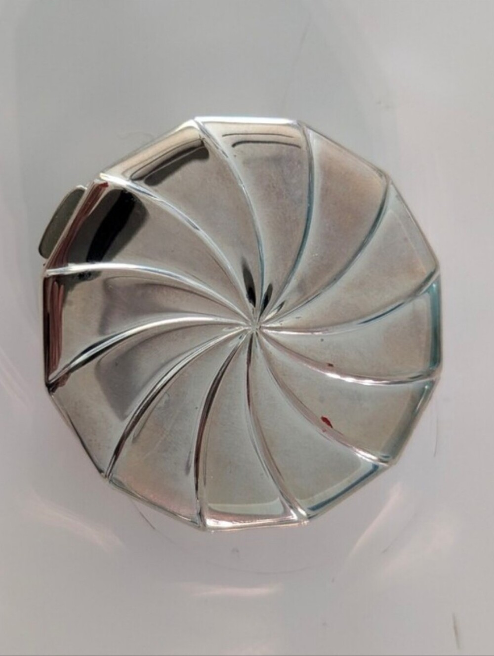 Compact Octagonal Silver Pocket Purse Mirror - Portable Travel Mirror - Picture 4 of 8